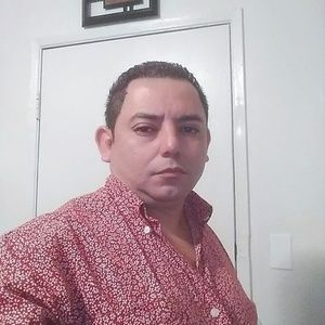 Meet your Posher, Victor armando